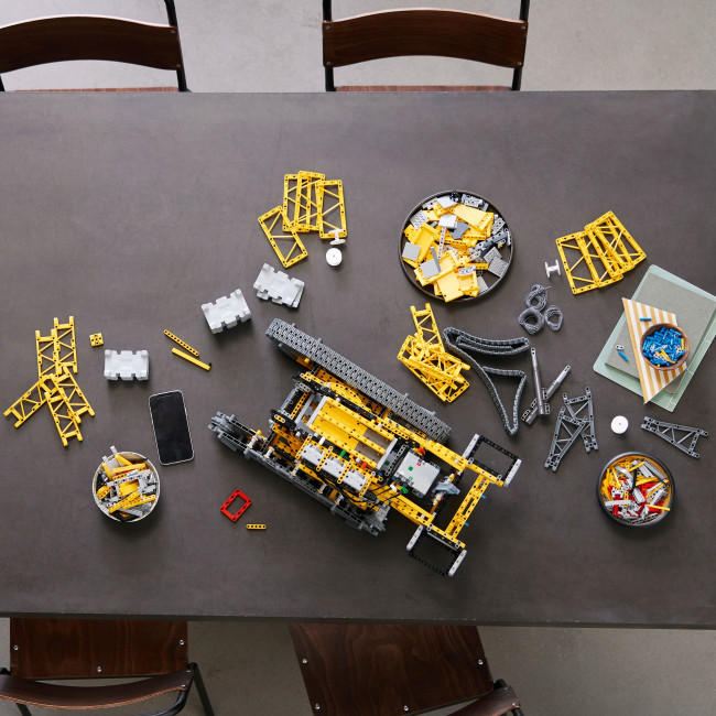 42146 Roomikkraana Liebherr LR 13000
