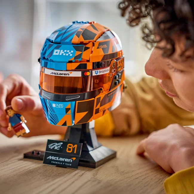 43017 McLaren Mastercard F1® Team Oscar Piastri kiiver