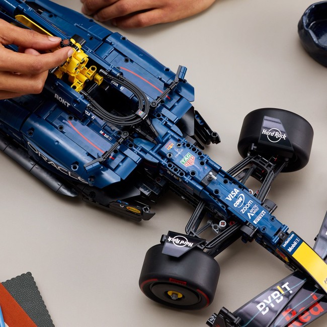 42206 Oracle Red Bull Racing RB20 F1 auto