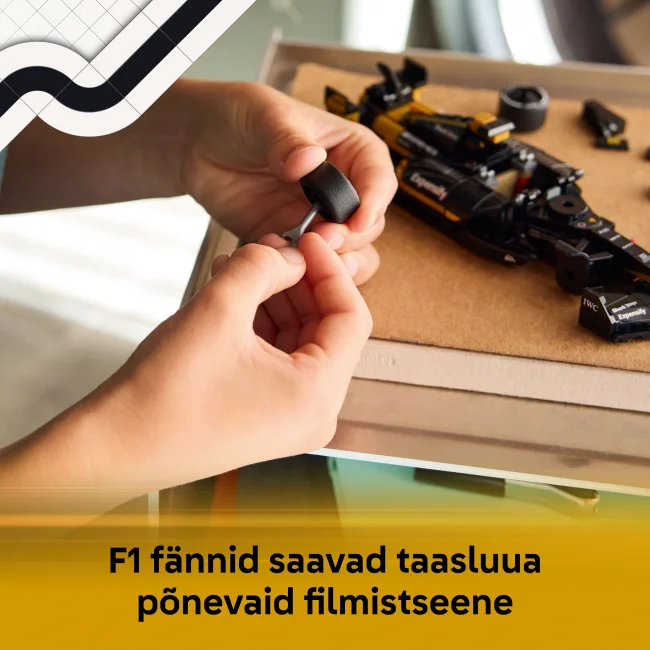 77252 APXGP meeskonna võidusõiduauto filmist F1® The Movie