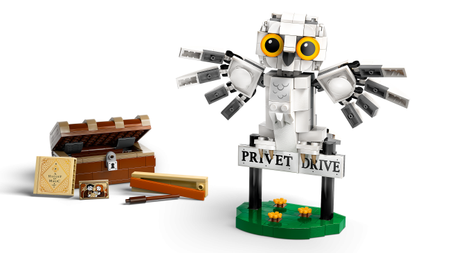 76425 Hedwig™ Privet Drive 4 majas