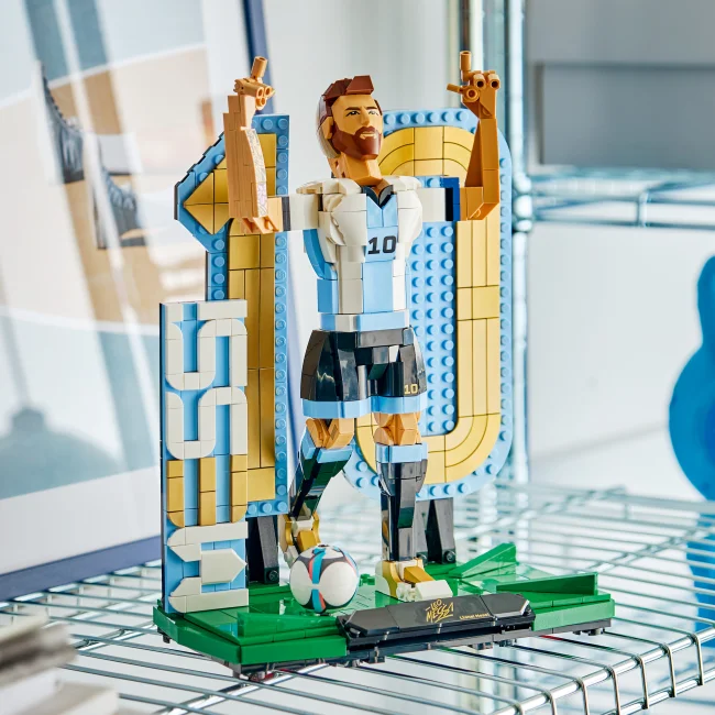 43015 Lionel Messi – jalgpallilegend