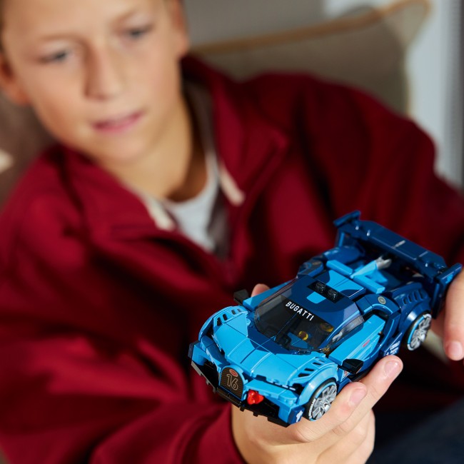 77253 Bugatti Vision GT ‑hyperurheiluauto