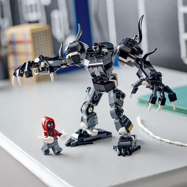 76276 76276 Venomi robotsoomus vs. Miles.. V29