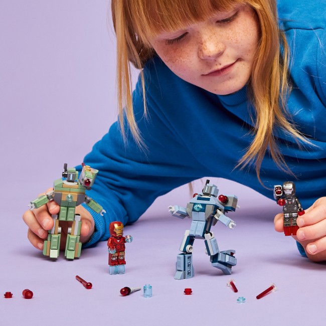 76320 Iron Man ja Sõjamasin vs. haamerdroonid