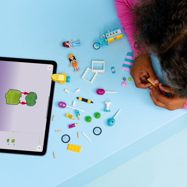 42692 Saldējuma un balonu kiosks