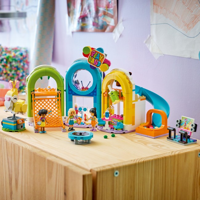 42686 Hauska sisäleikkipaikka