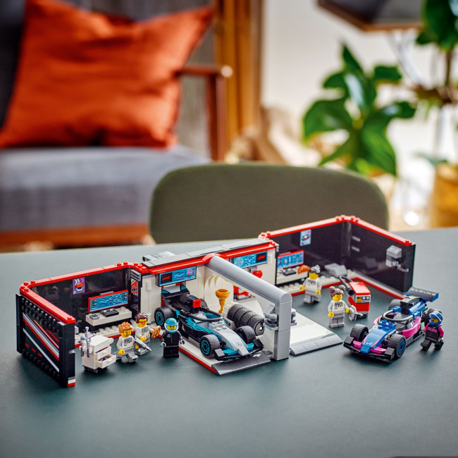 60444 Гараж F1® для Mercedes-AMG и Alpine