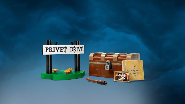 76425 Hedwig™ Privet Drive 4 majas