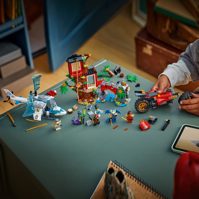 71857 Ninjamenopelit ja puumajataistelu