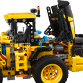 42209 LEGO Technic Колесный погрузчик Volvo L120 Electric
