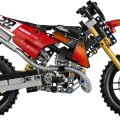 42238 LEGO Technic Ducati Desmo450 MX Factory mootorratas