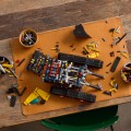 42215 LEGO Technic Экскаватор Volvo EC500 Hybrid