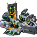 76156 LEGO Super Heroes Взлёт Домо